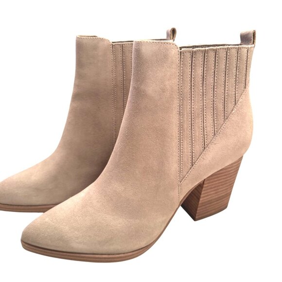 Marc Fisher Alva Size 9M Pointy Toe Bootie NWB Light Natural Suede $199 - Picture 2 of 16